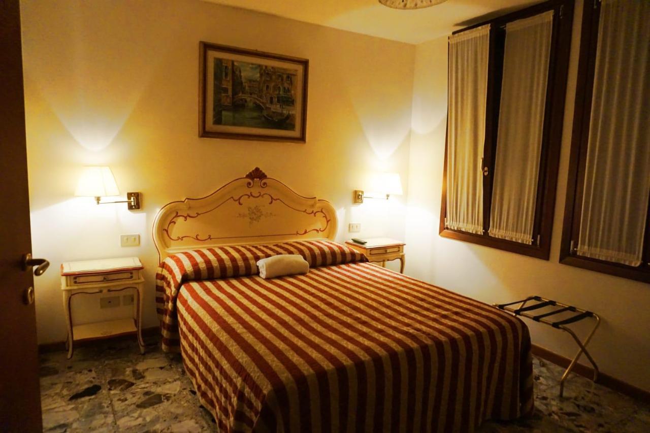 Guesthouse Al Profeta Венеция Экстерьер фото